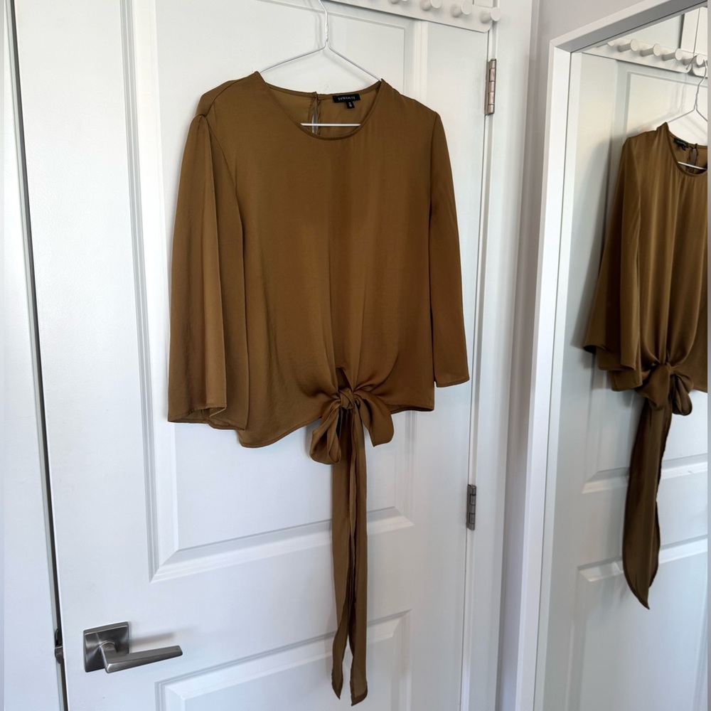 Dynamite Green Tie-Front Blouse with 3/4 Sleeves